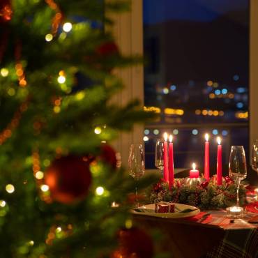 Planning a Christmas Party? Why Now Is the Time to Book Your Catering